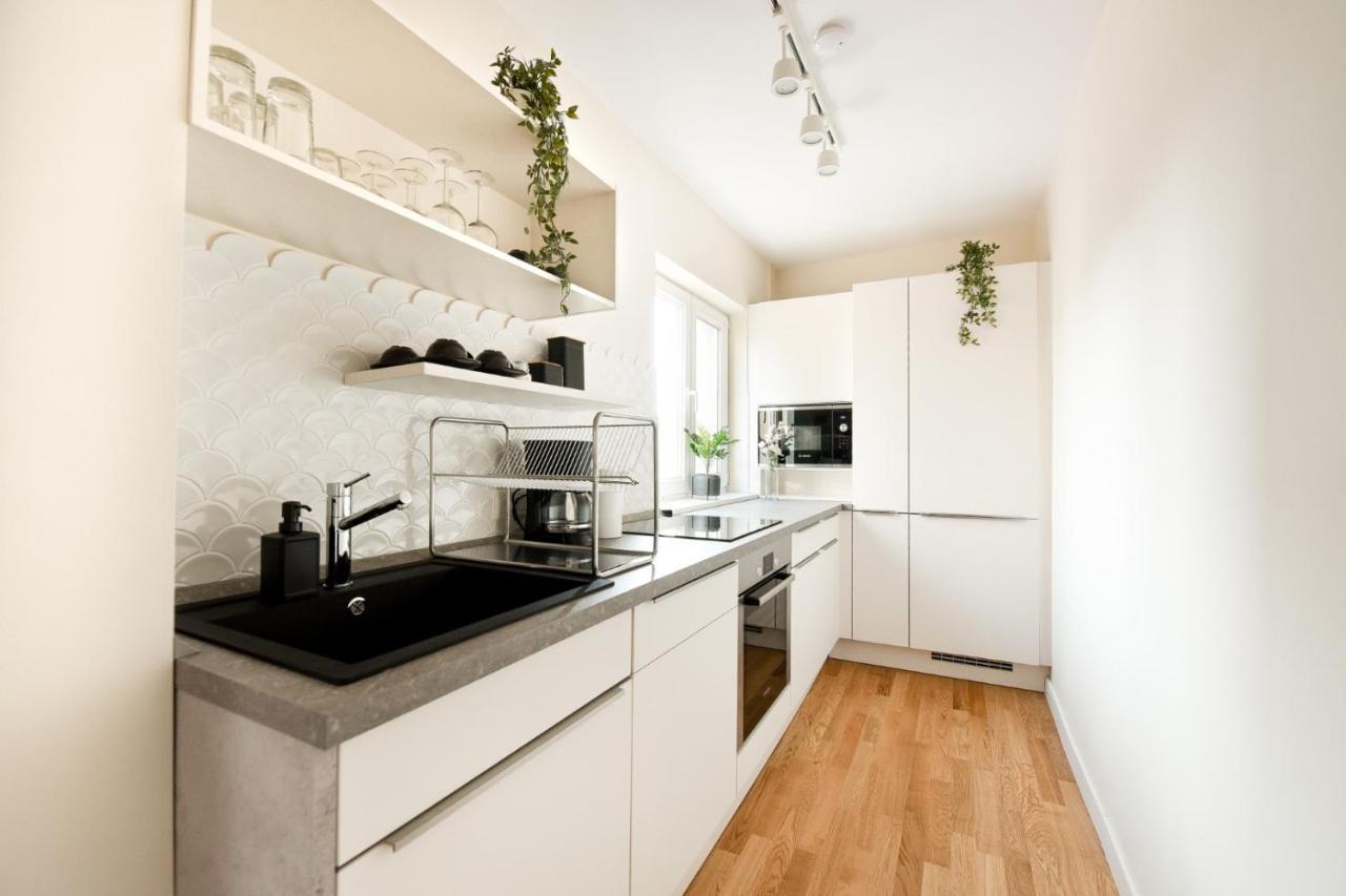 The Dream Apartment - Near Radisson Hotel Бухарест Екстер'єр фото